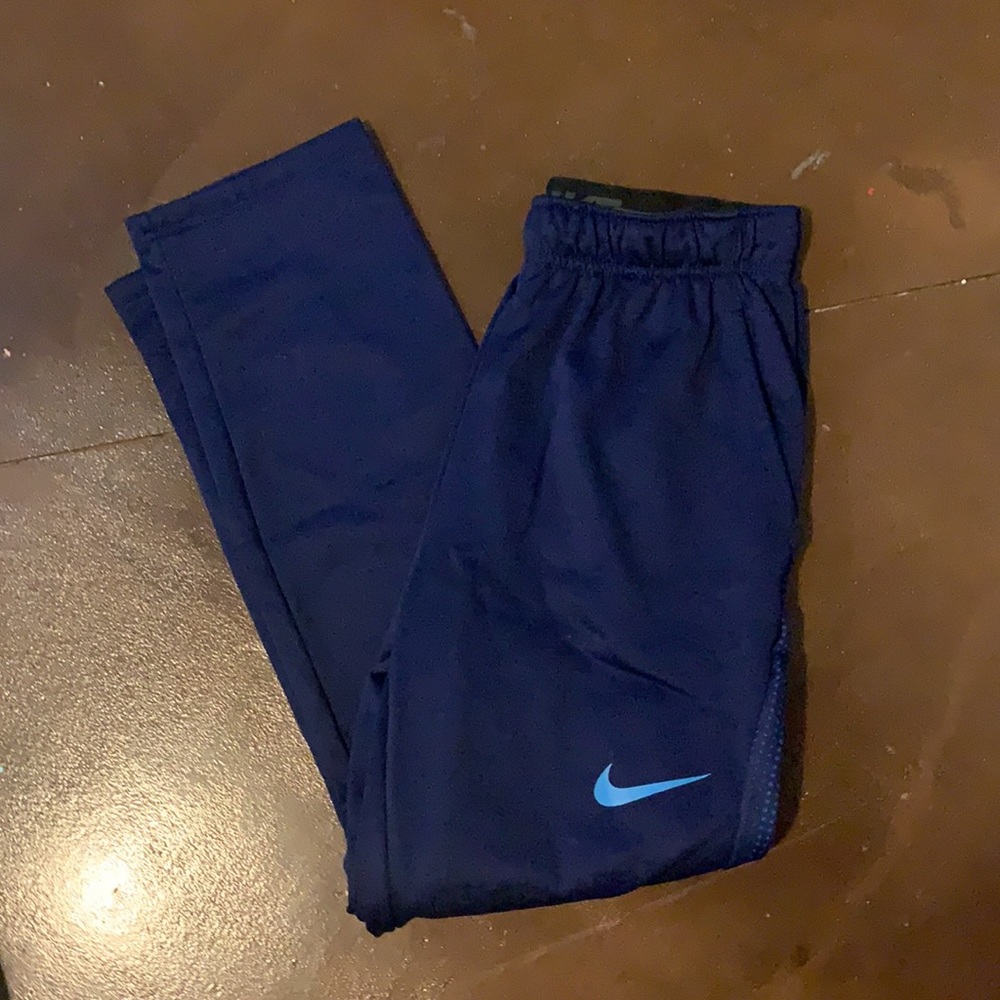 Boys Nike sweatpants size XL